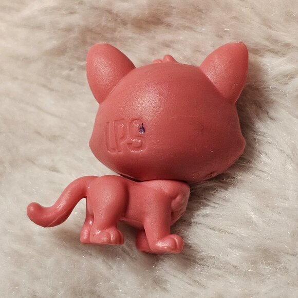Littlest Pet Shop LPS Mini Pink Cat Kitten Figure Blue Eyes - Picture 2 of 3